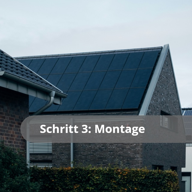 Schritt 3: Montage. Klinkerhaus mit vollflaechig belegtem Satteldach